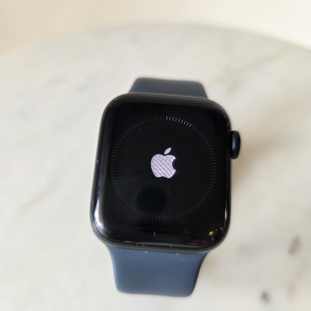 Apple Watch SE 2nd Generation Navy Band